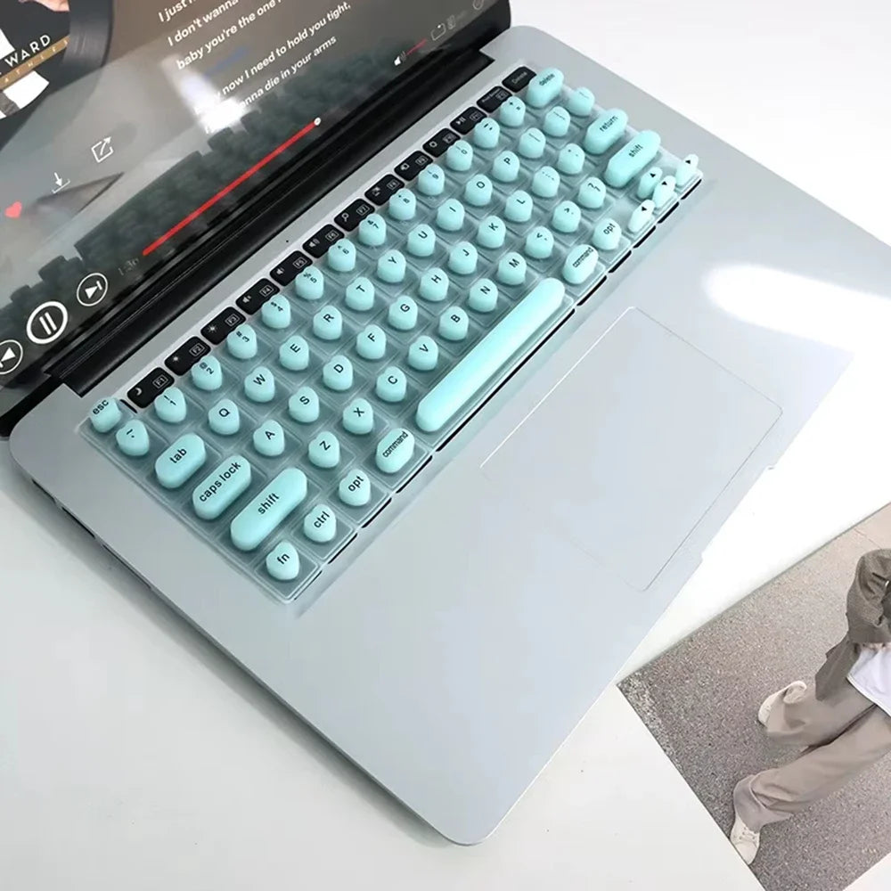 Laptop Tastatur für lange Fingernägel